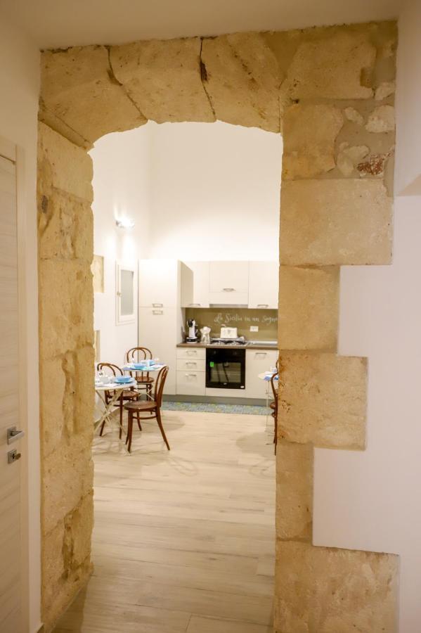 Bed and Breakfast La Sicilia In Un Sogno Syracuse Exterior foto