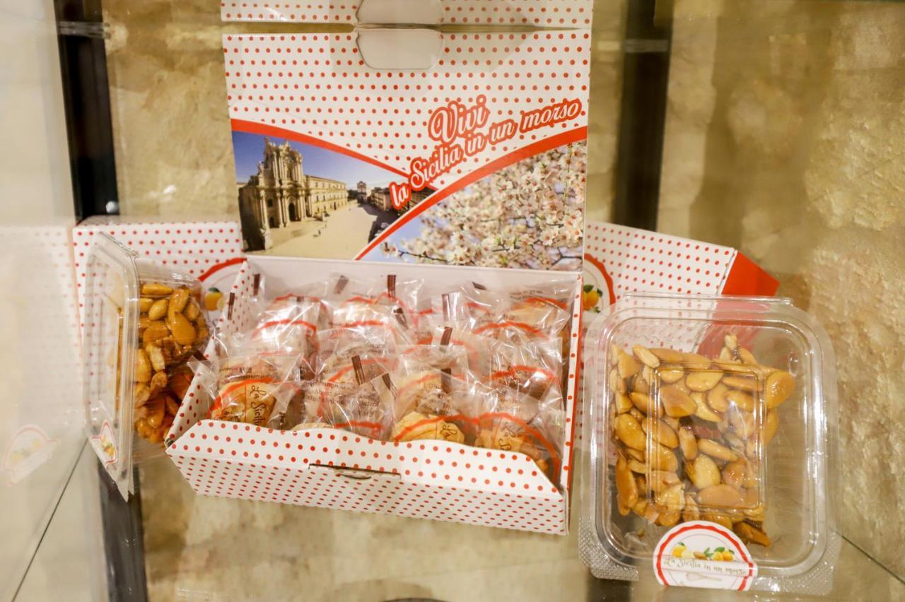 Bed and Breakfast La Sicilia In Un Sogno Syracuse Exterior foto
